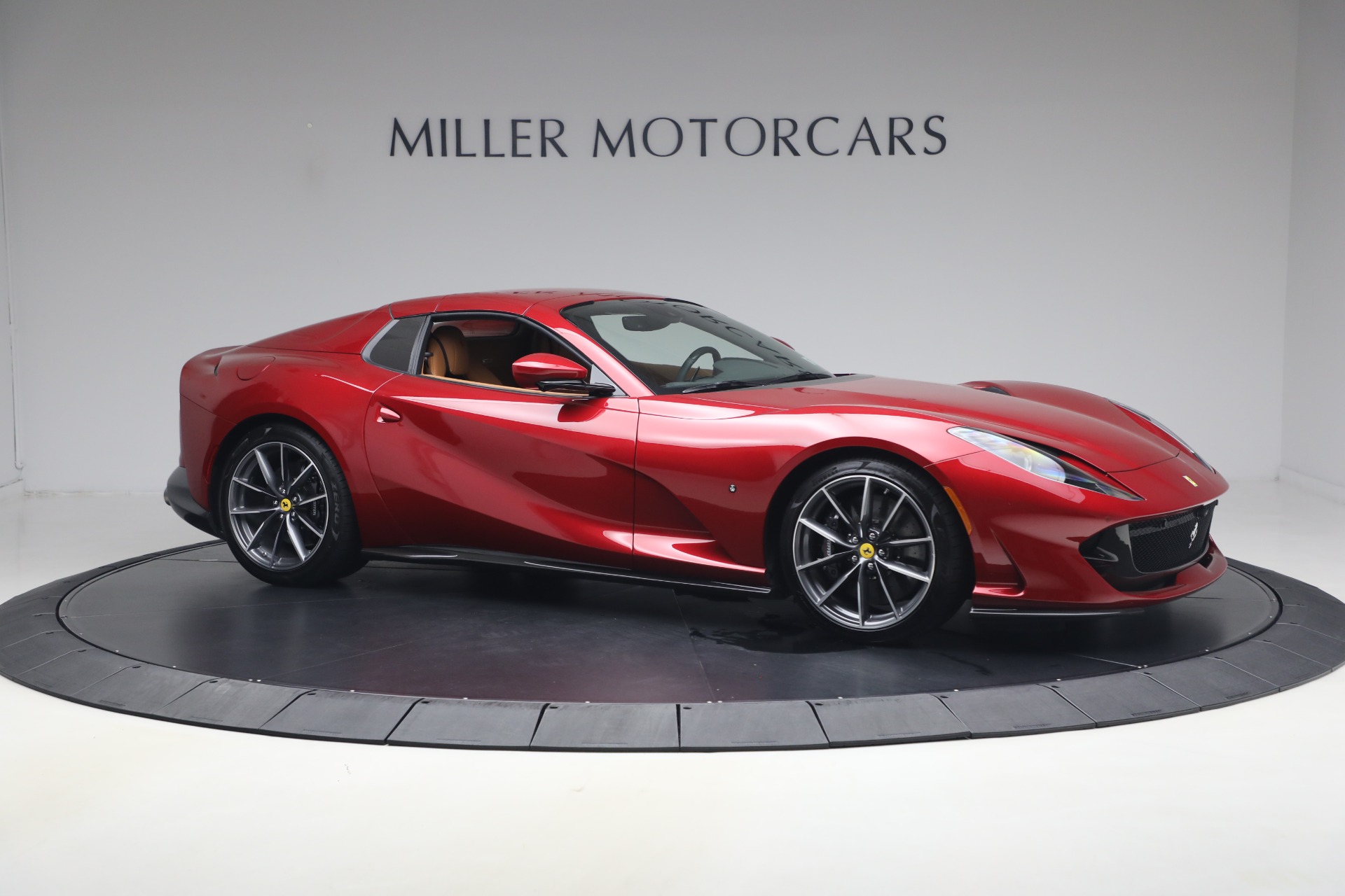 Used-2023-Ferrari-812-GTS