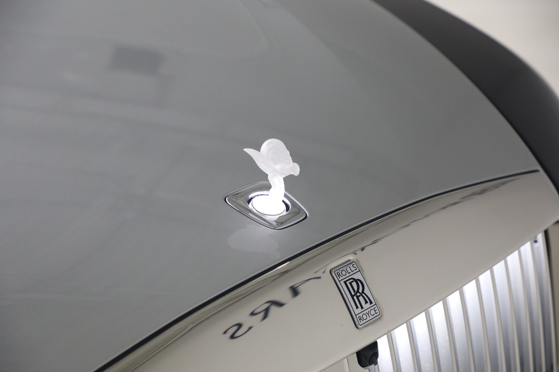 Used-2024-Rolls-Royce-Spectre