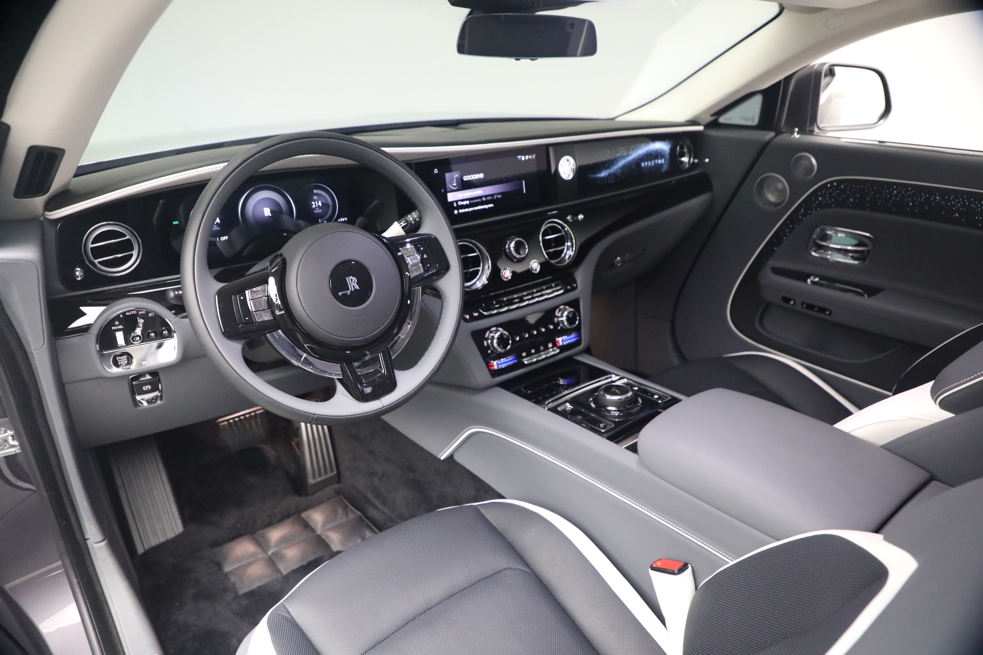 Used-2024-Rolls-Royce-Spectre