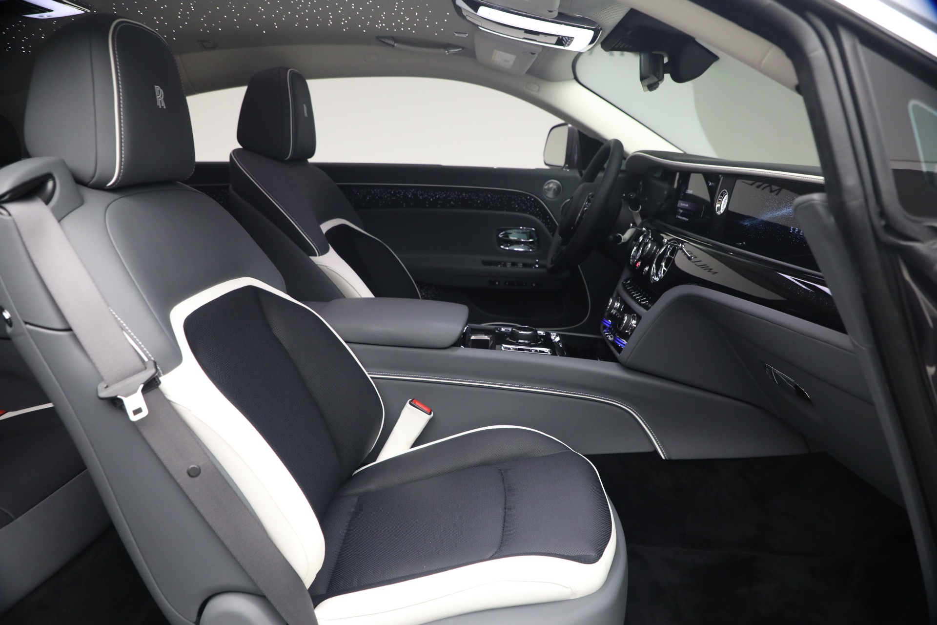 Used-2024-Rolls-Royce-Spectre