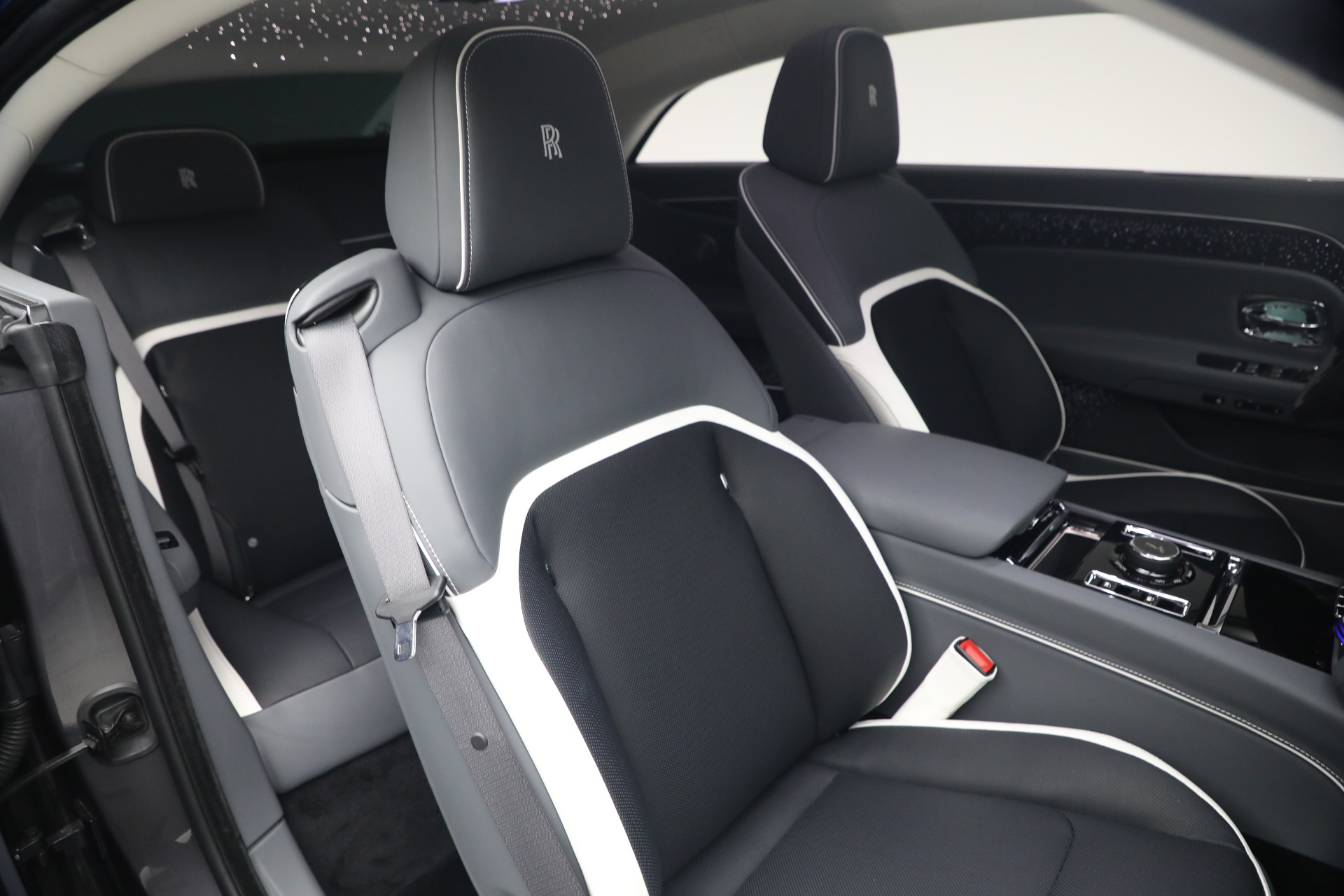 Used-2024-Rolls-Royce-Spectre
