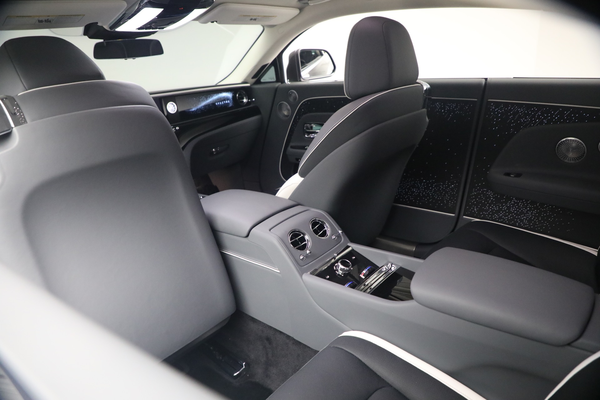 Used-2024-Rolls-Royce-Spectre