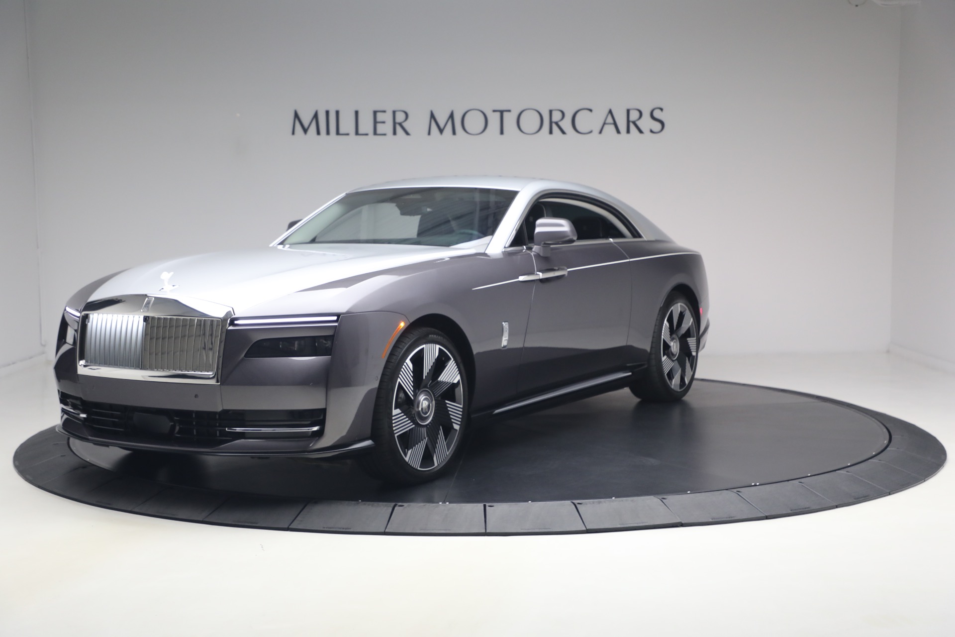 Used-2024-Rolls-Royce-Spectre