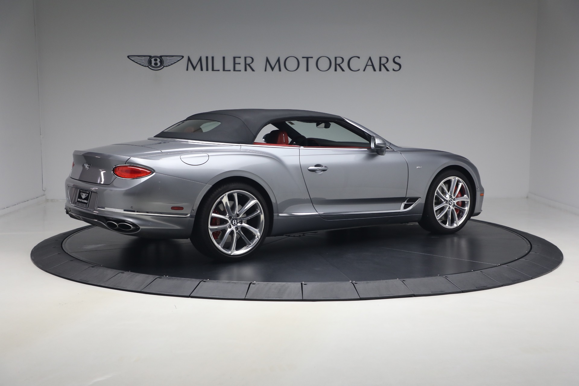 Used-2022-Bentley-Continental-GTC-V8