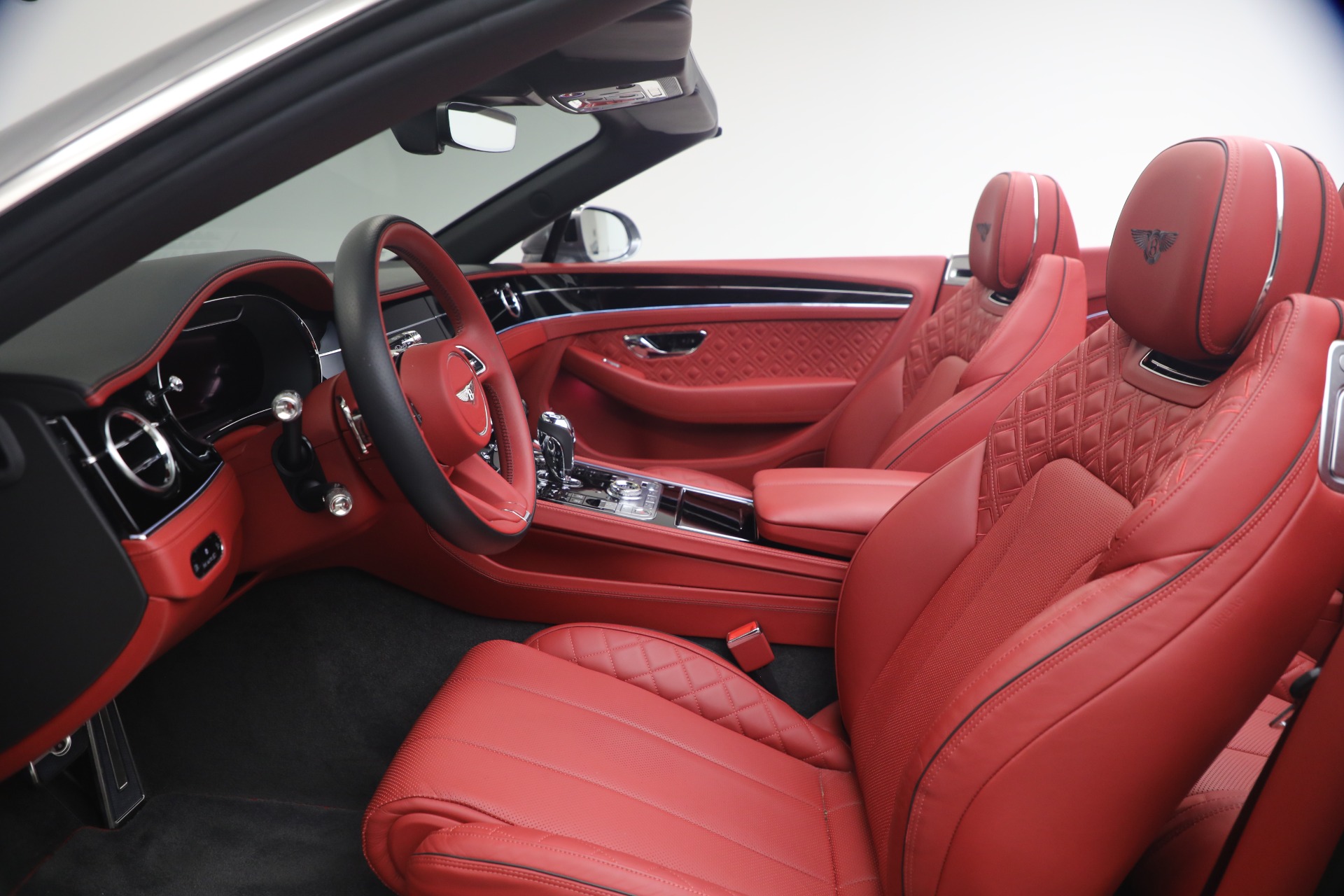 Used-2022-Bentley-Continental-GTC-V8
