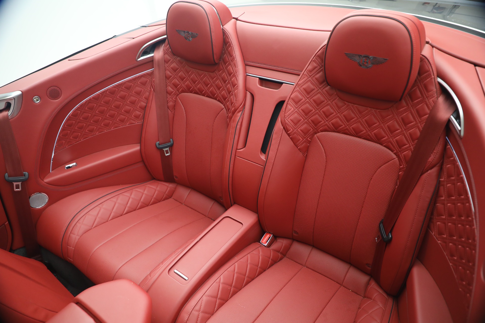 Used-2022-Bentley-Continental-GTC-V8