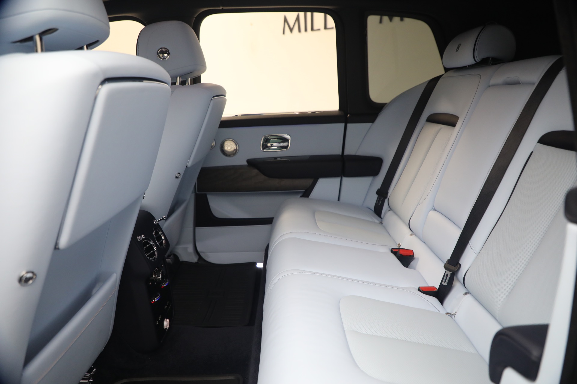 Used-2025-Rolls-Royce-Cullinan
