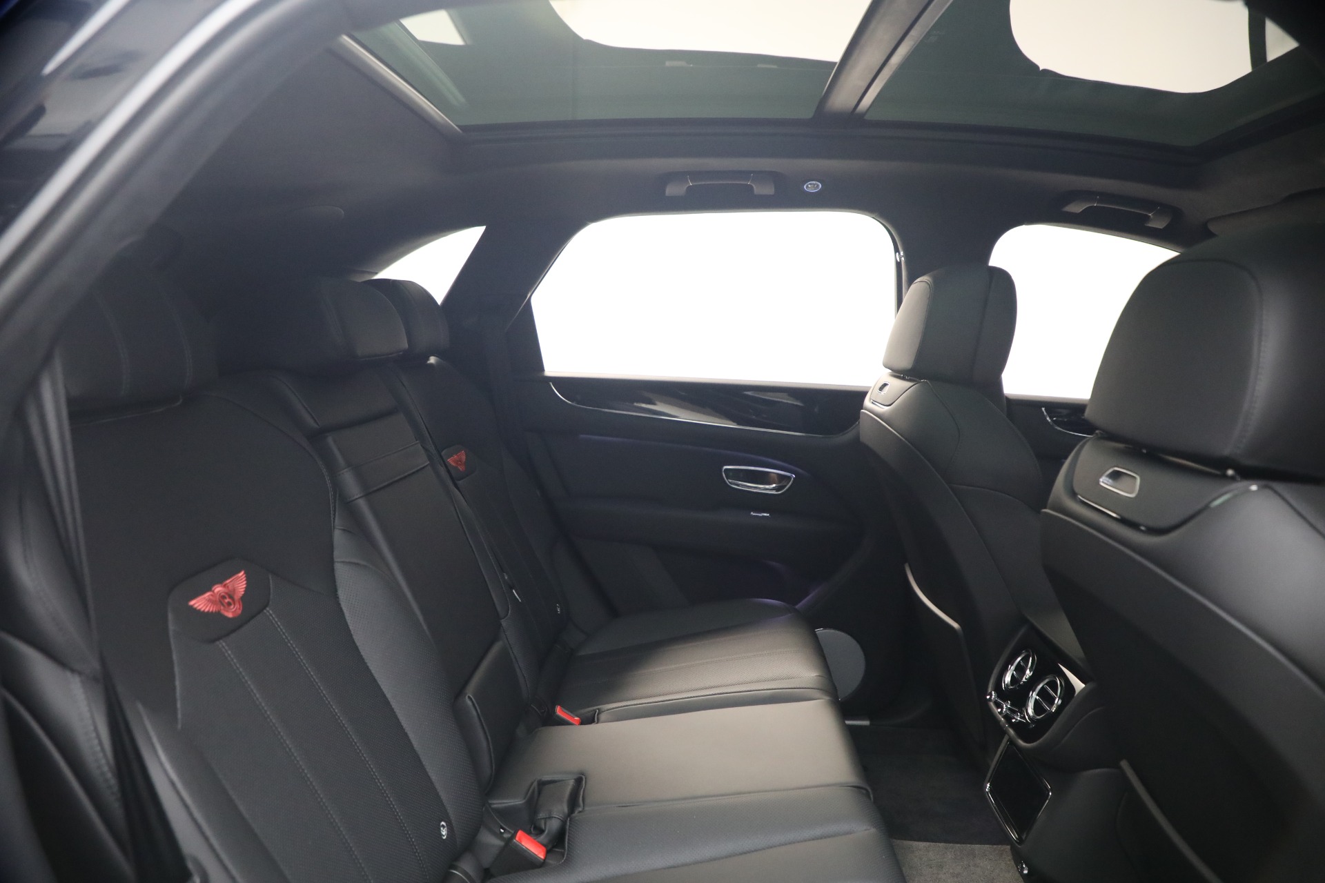 New-2026-Bentley-Bentayga-V8