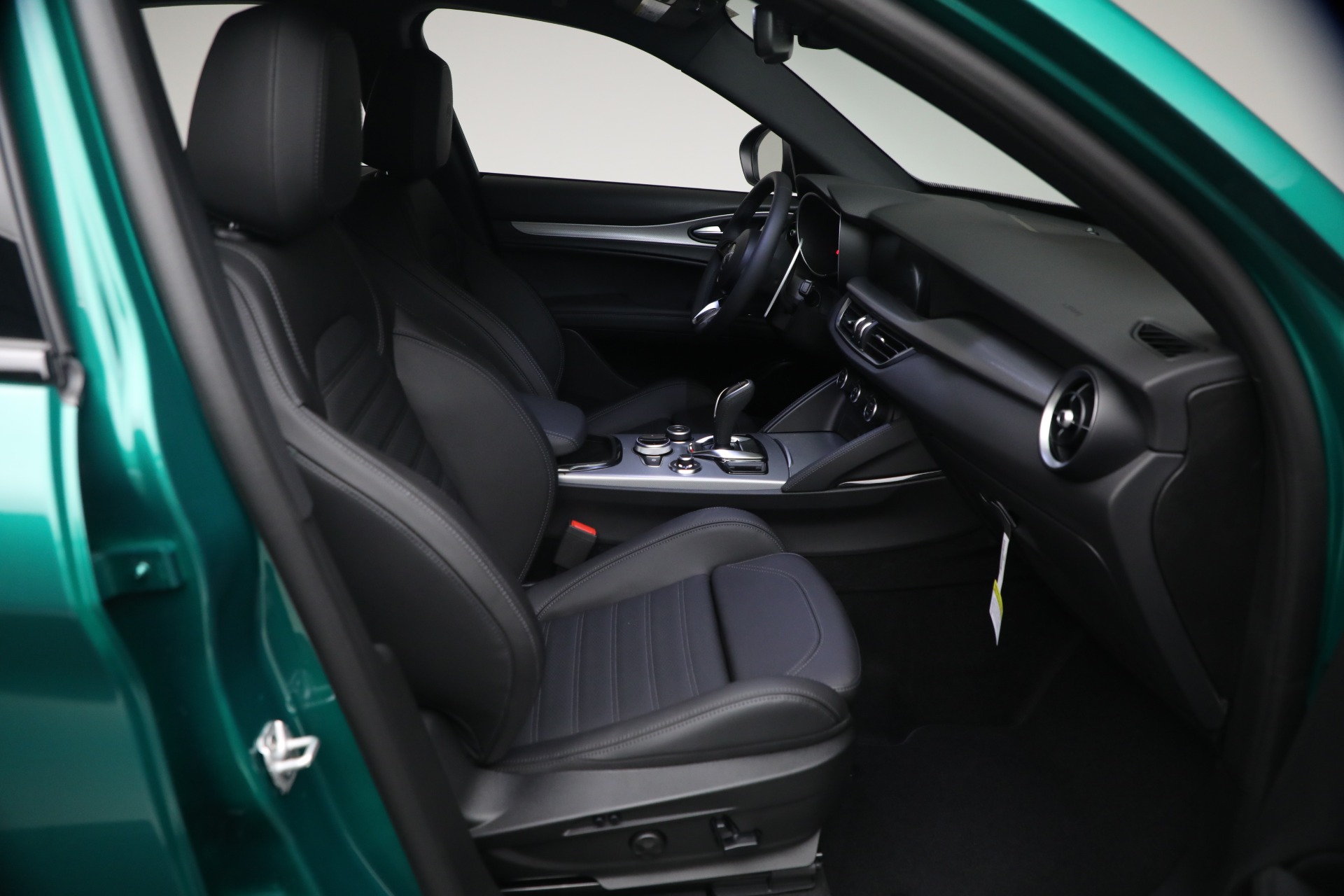 New-2026-Alfa-Romeo-Stelvio-Veloce
