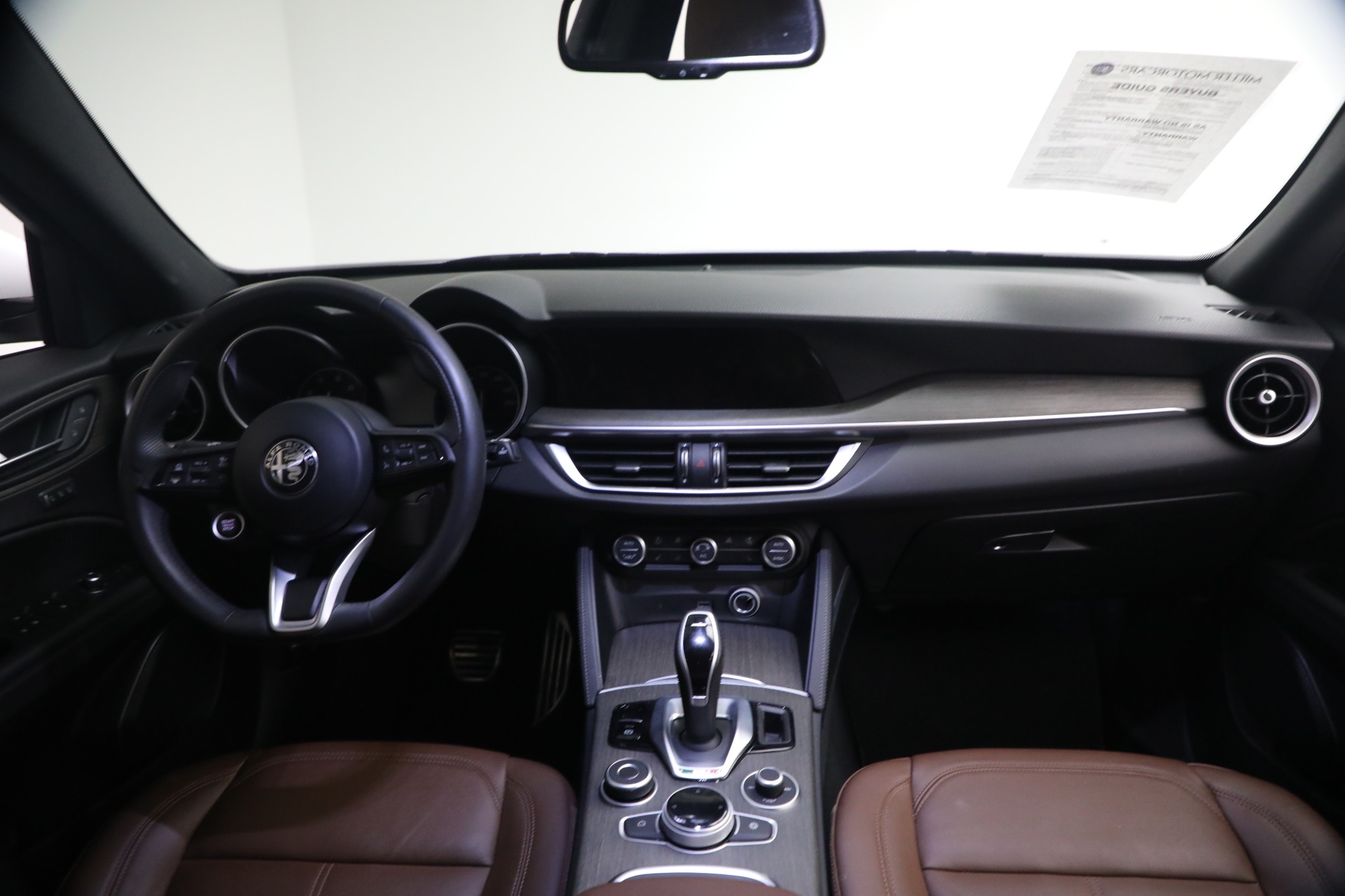 Used-2023-Alfa-Romeo-Stelvio-Ti