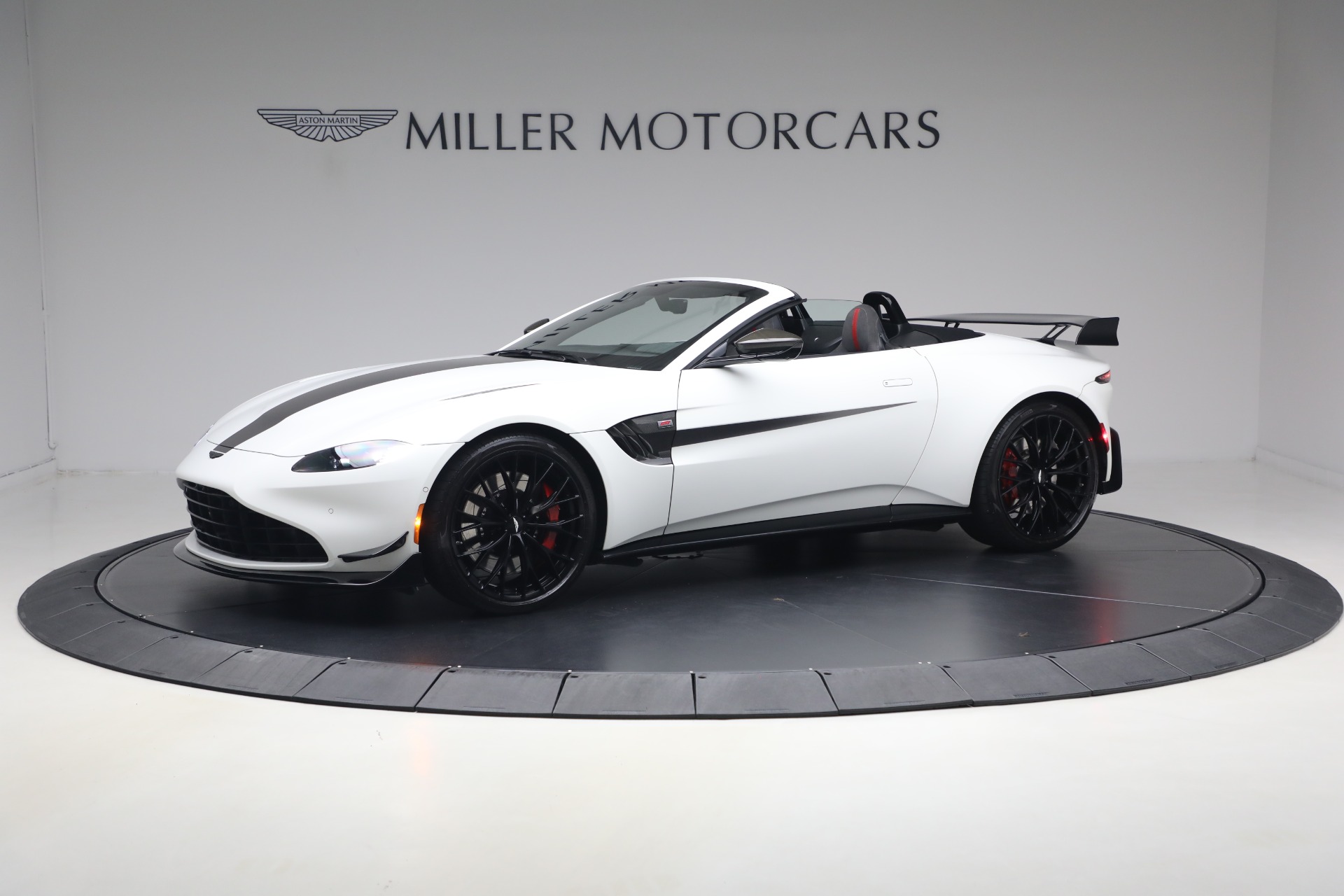 Used-2023-Aston-Martin-Vantage-F1-Edition