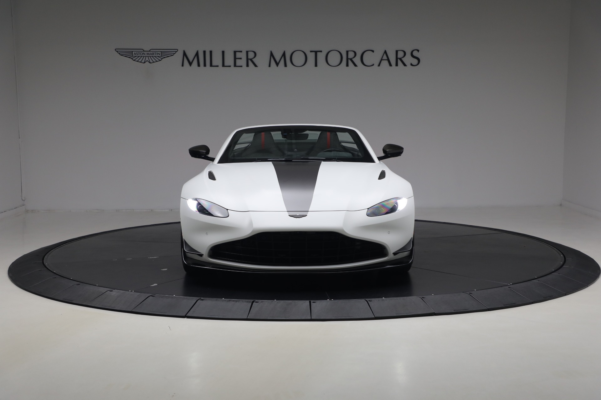 Used-2023-Aston-Martin-Vantage-F1-Edition