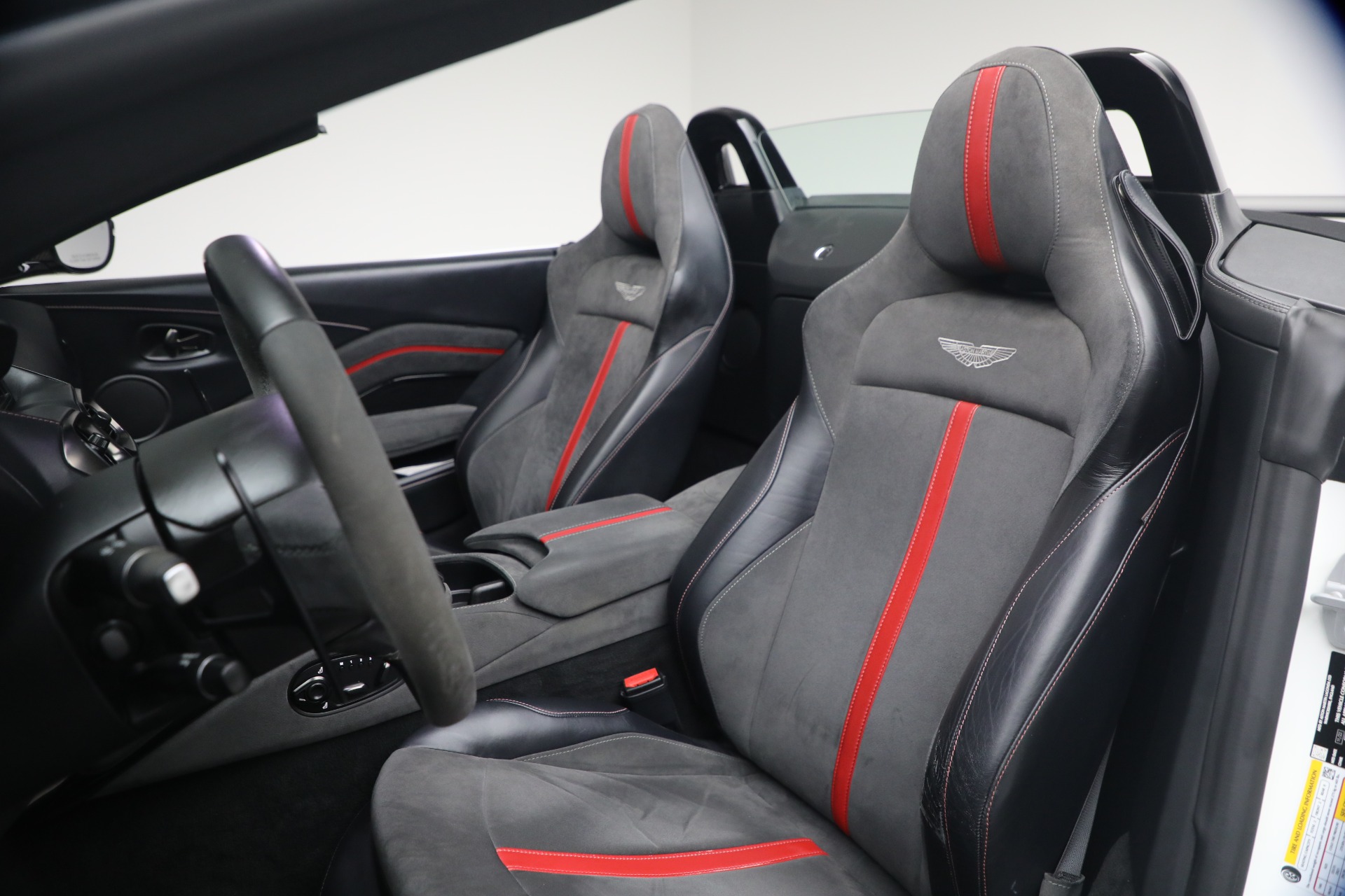 Used-2023-Aston-Martin-Vantage-F1-Edition