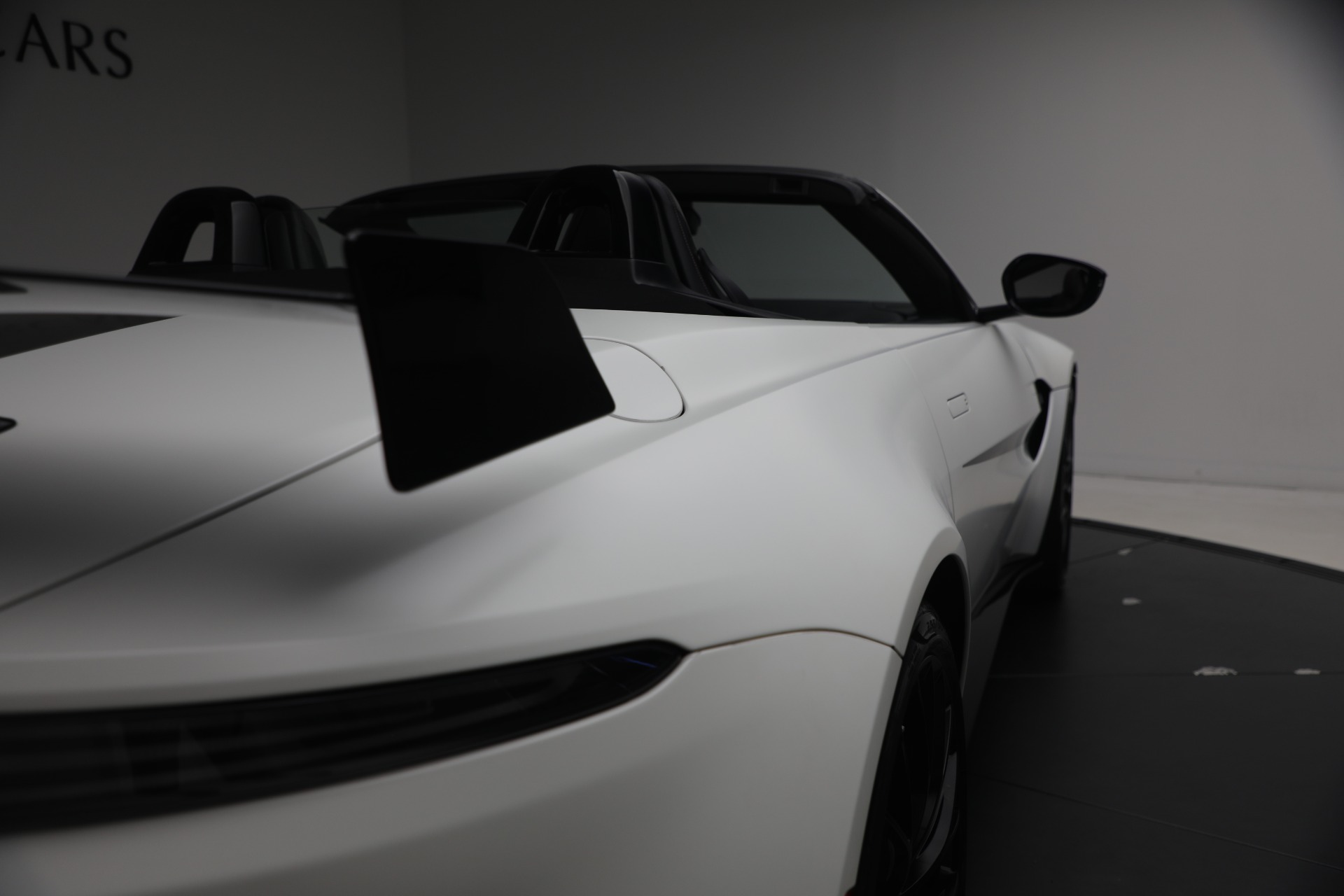 Used-2023-Aston-Martin-Vantage-F1-Edition