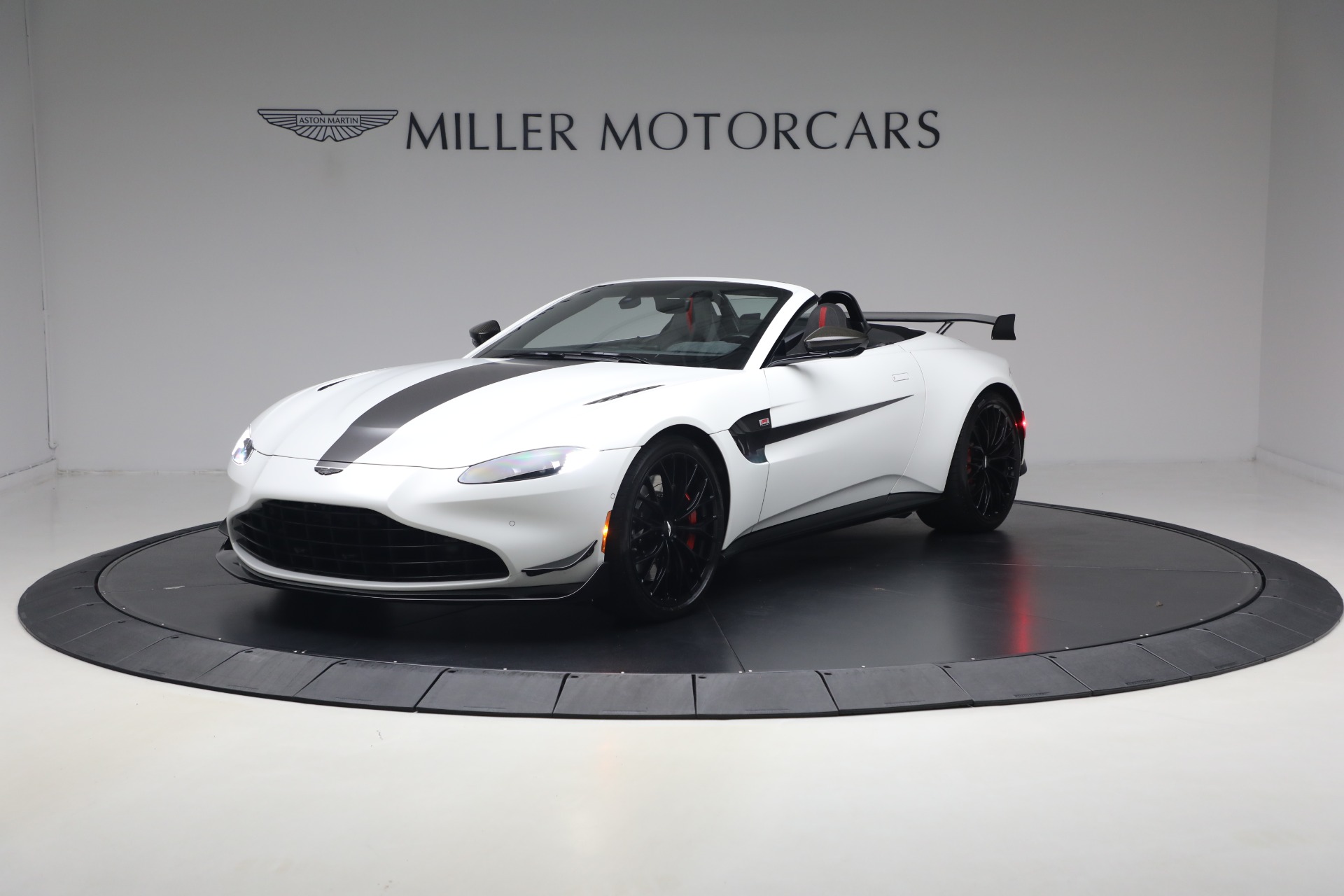 Used-2023-Aston-Martin-Vantage-F1-Edition