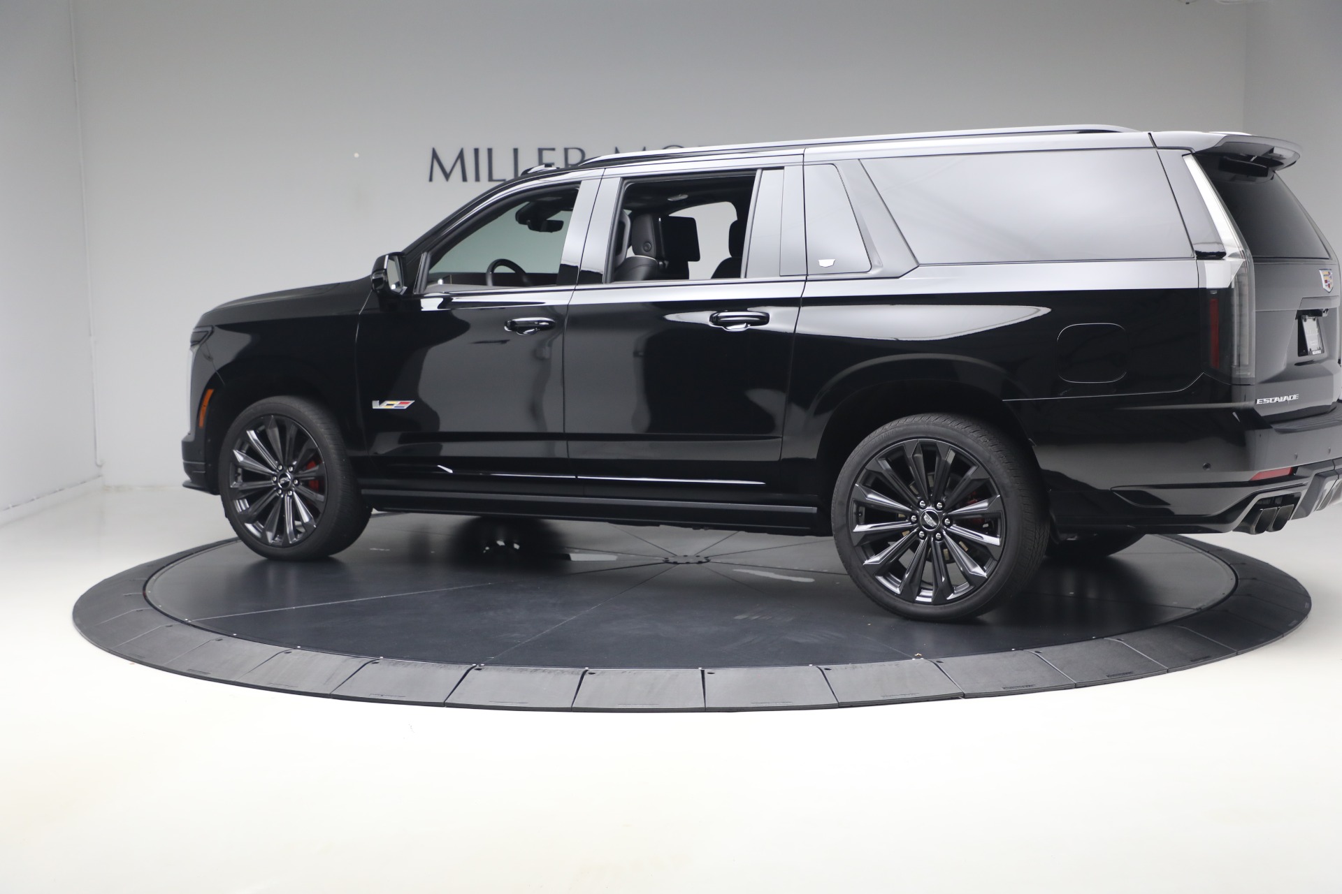 Used-2026-Cadillac-Escalade-V-ESV