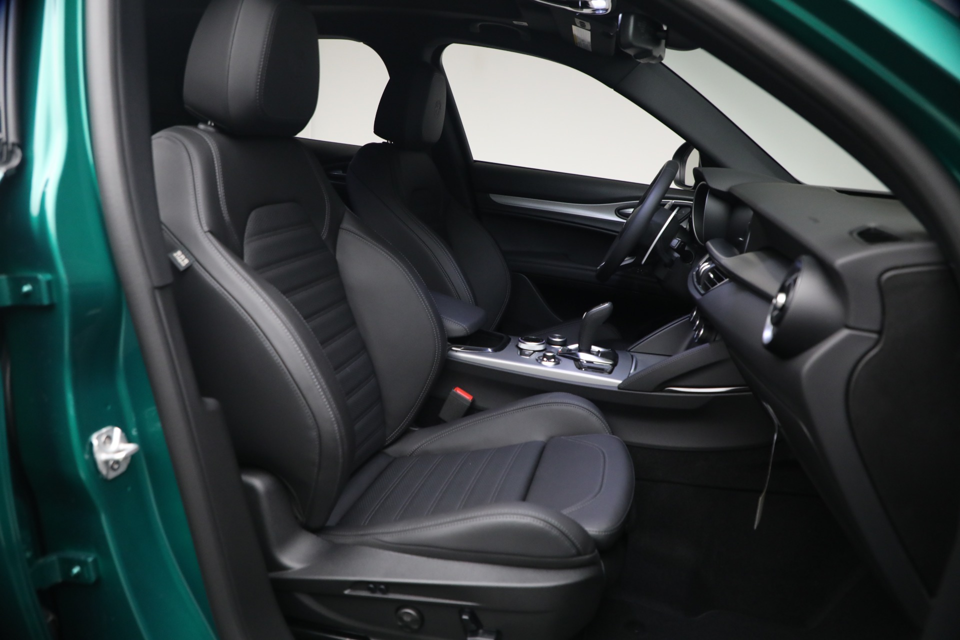 New-2026-Alfa-Romeo-Stelvio-Veloce