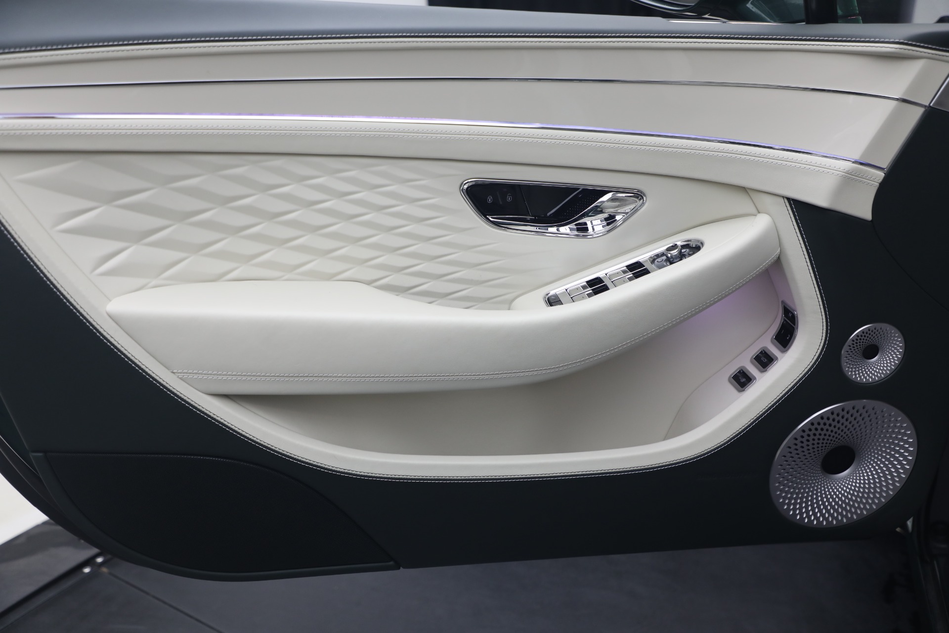 Used-2026-Bentley-Continental-GT-Azure