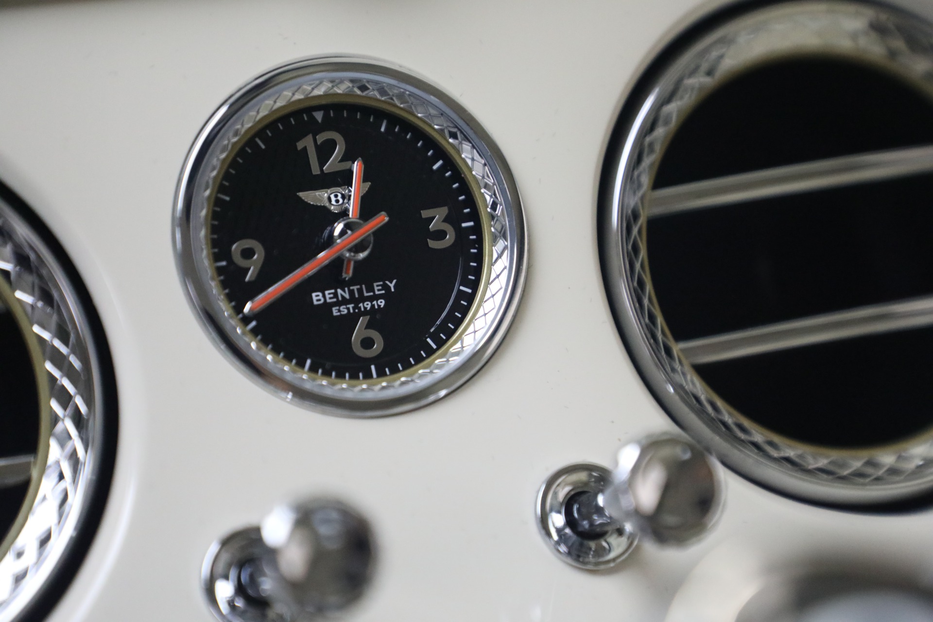 Used-2026-Bentley-Continental-GT-Azure