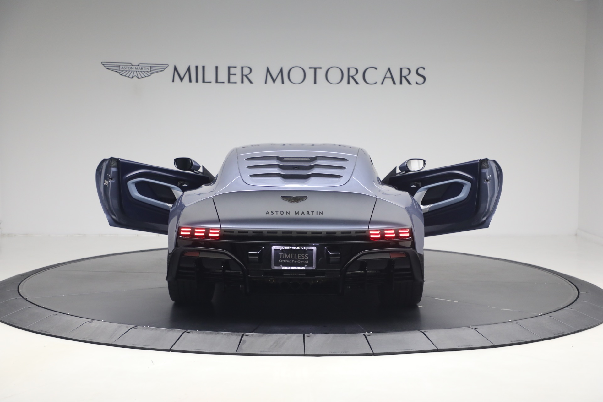Used-2024-Aston-Martin-Valour