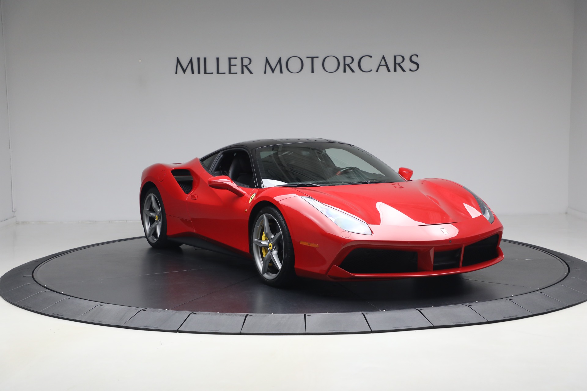Used-2018-Ferrari-488-GTB
