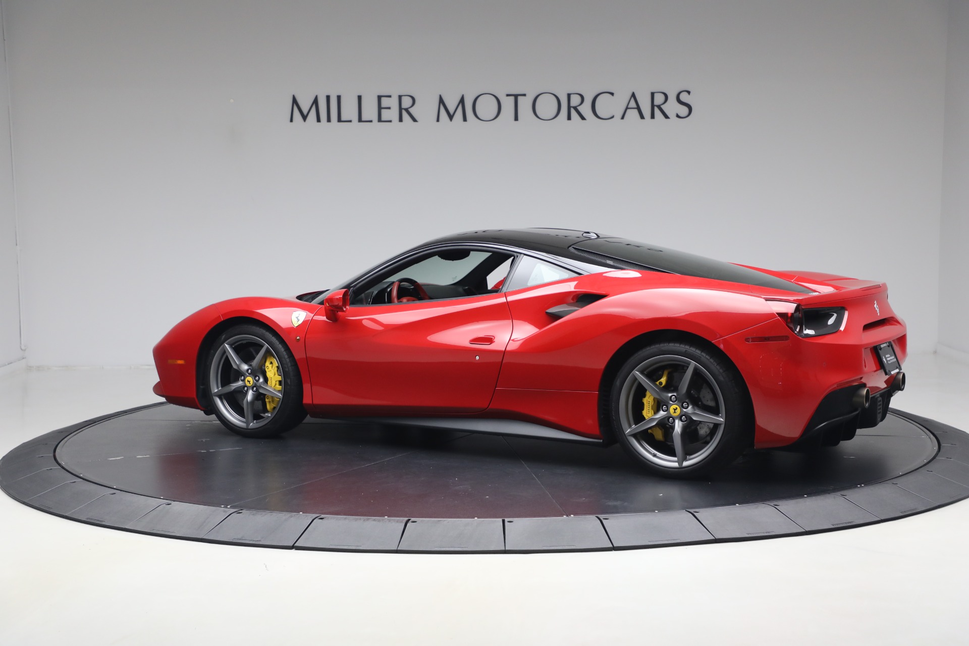 Used-2018-Ferrari-488-GTB