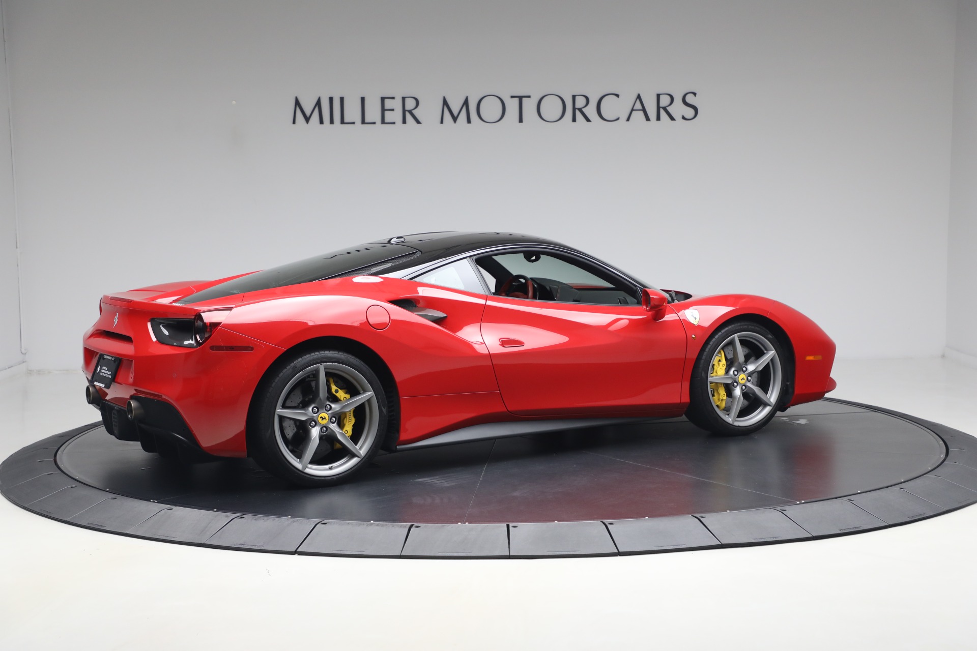 Used-2018-Ferrari-488-GTB