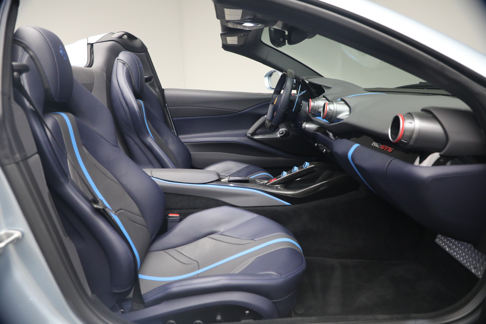 Used-2022-Ferrari-812-GTS