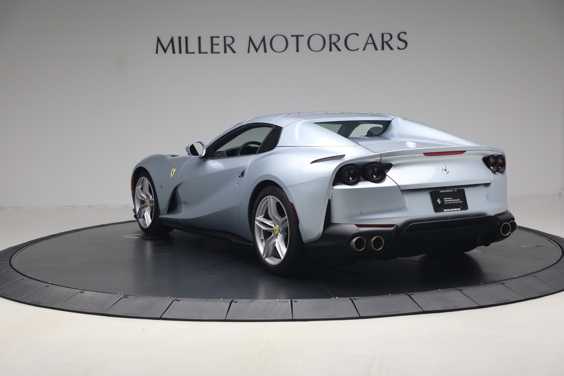 Used-2022-Ferrari-812-GTS