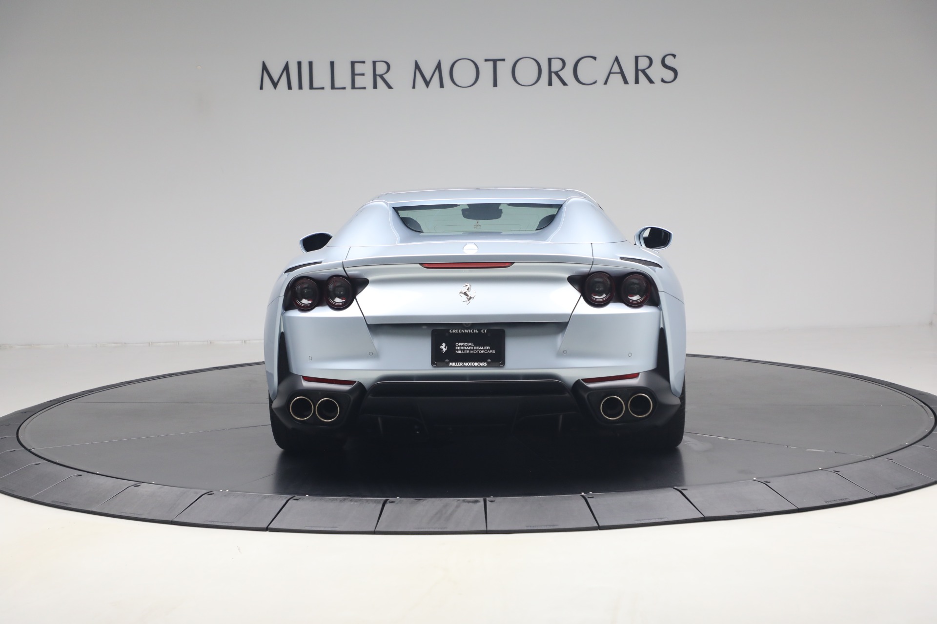 Used-2022-Ferrari-812-GTS