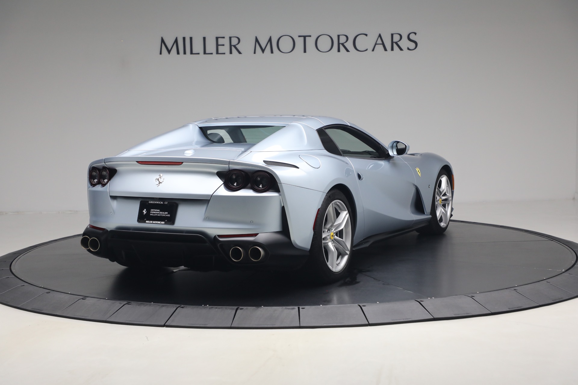 Used-2022-Ferrari-812-GTS