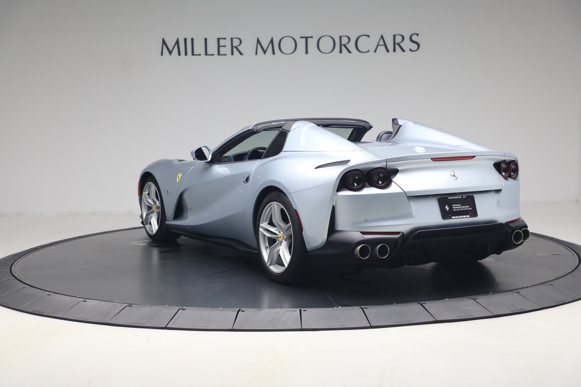 Used-2022-Ferrari-812-GTS