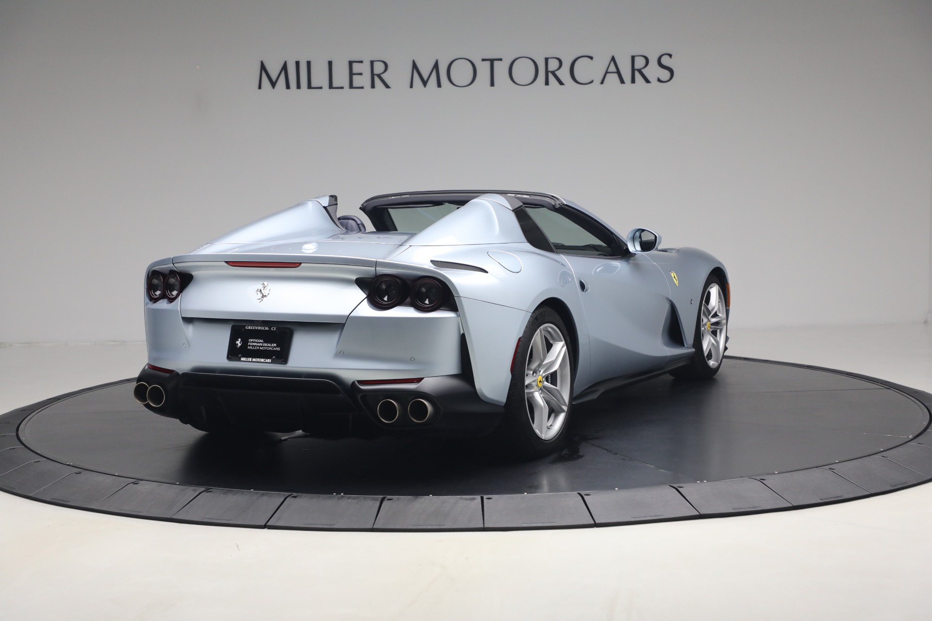 Used-2022-Ferrari-812-GTS