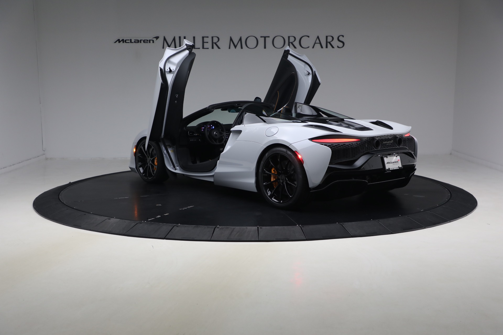 New-2026-McLaren-Artura-Spider-Vision