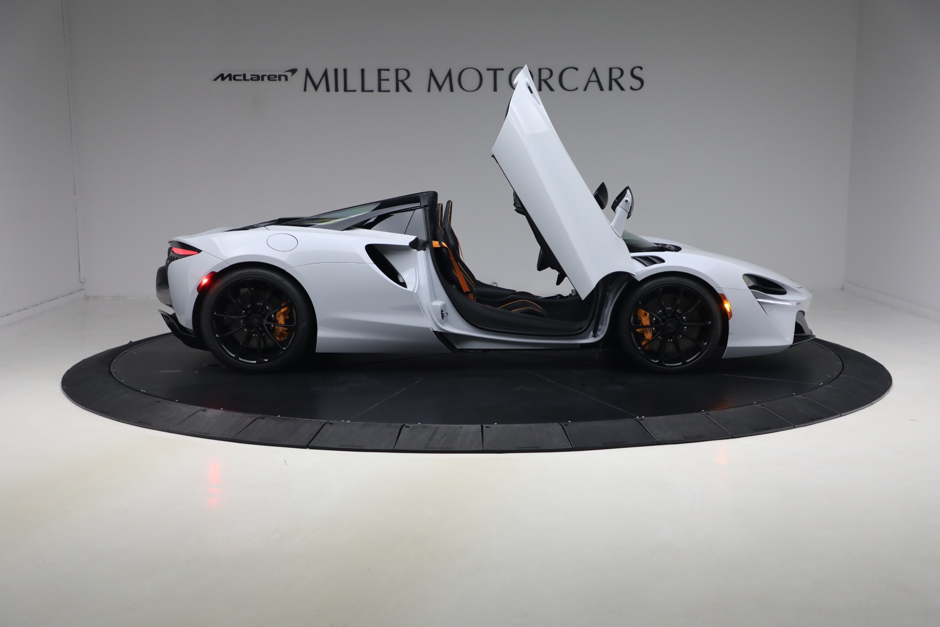 New-2026-McLaren-Artura-Spider-Vision