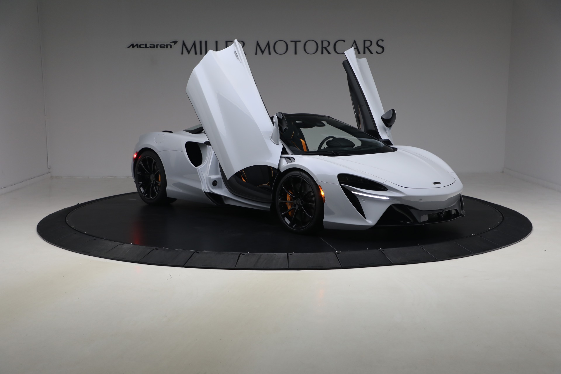 New-2026-McLaren-Artura-Spider-Vision