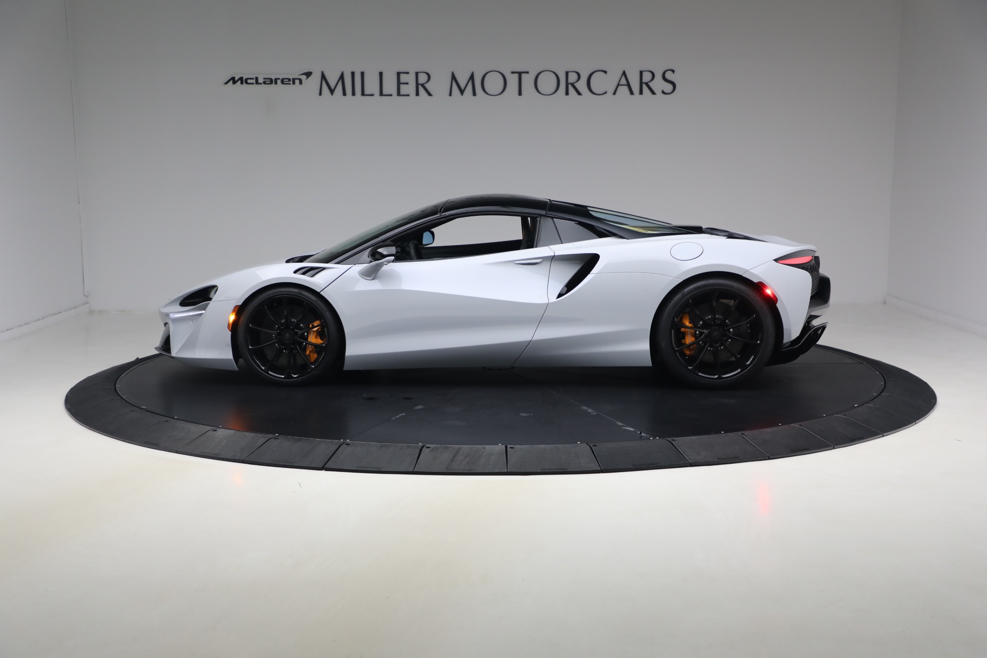New-2026-McLaren-Artura-Spider-Vision
