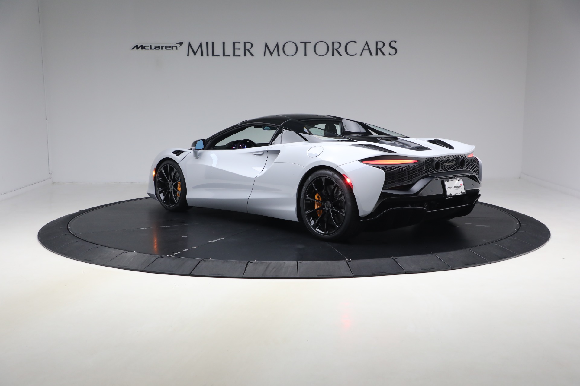New-2026-McLaren-Artura-Spider-Vision