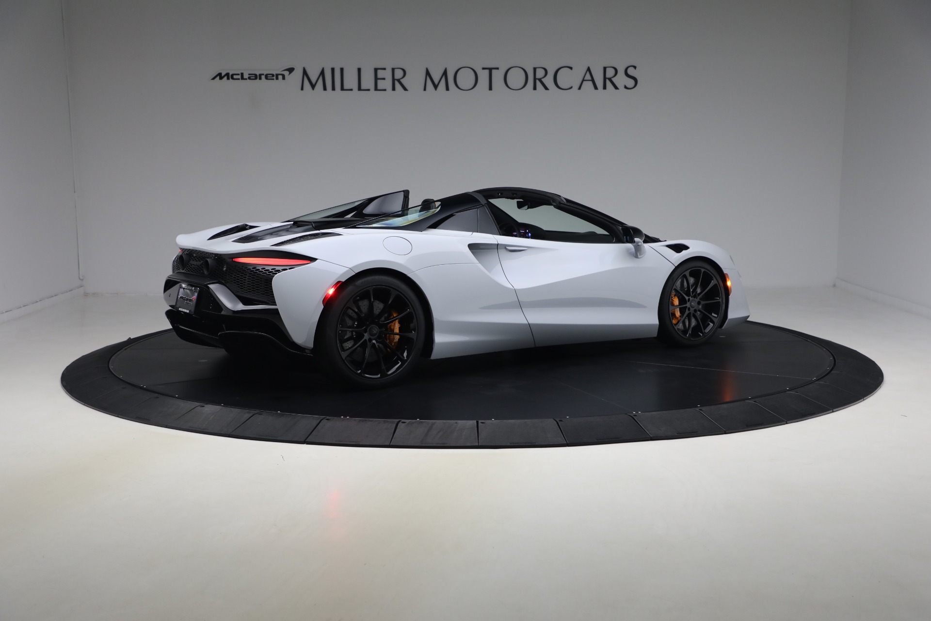 New-2026-McLaren-Artura-Spider-Vision