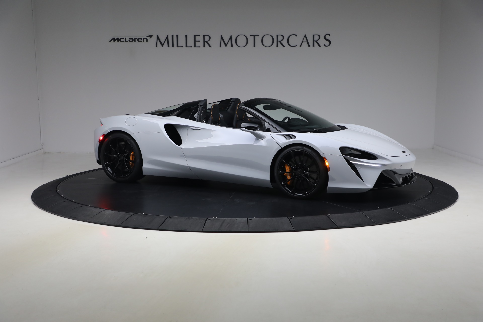 New-2026-McLaren-Artura-Spider-Vision