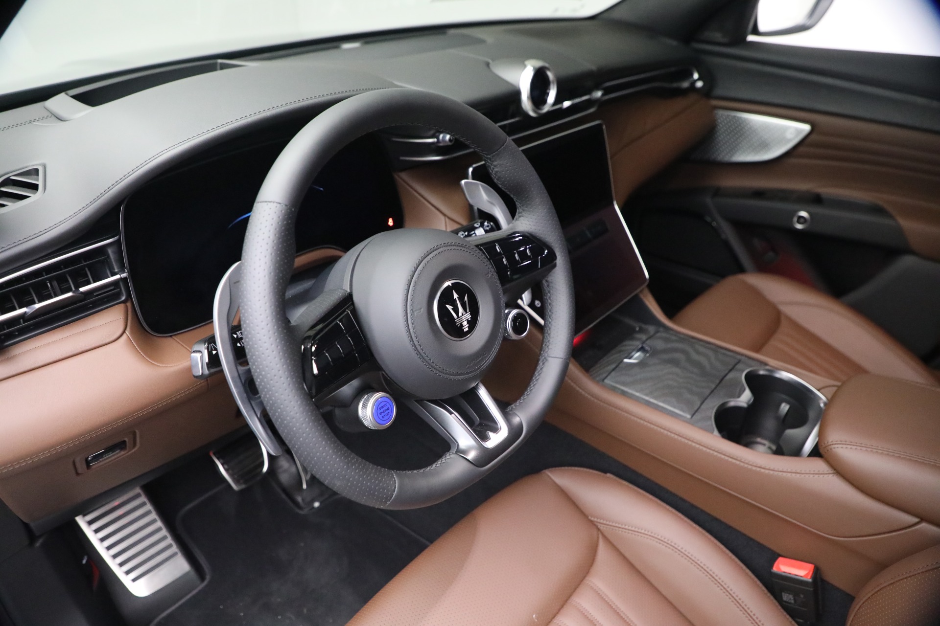 New-2026-Maserati-Grecale-Modena-V6