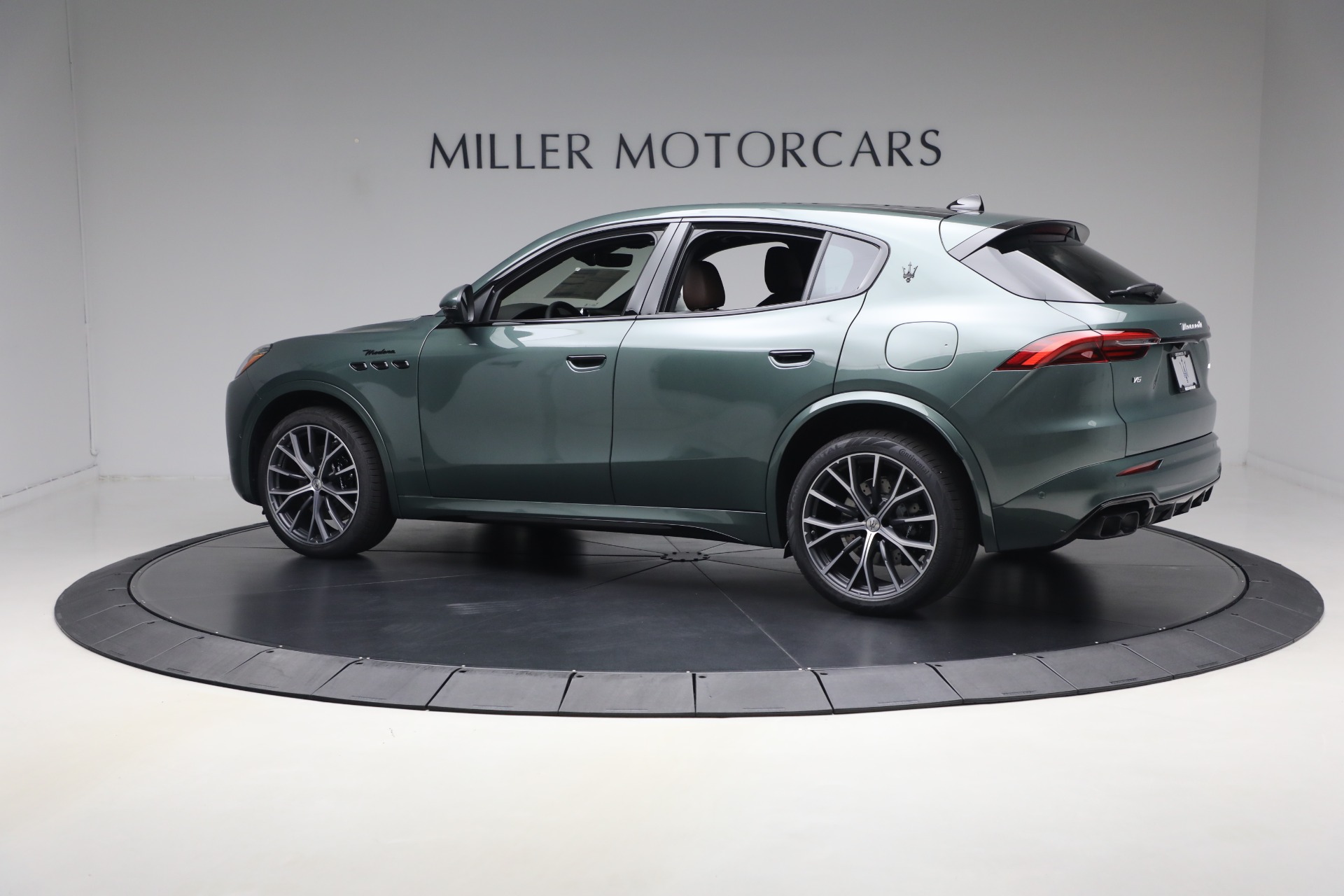 New-2026-Maserati-Grecale-Modena-V6