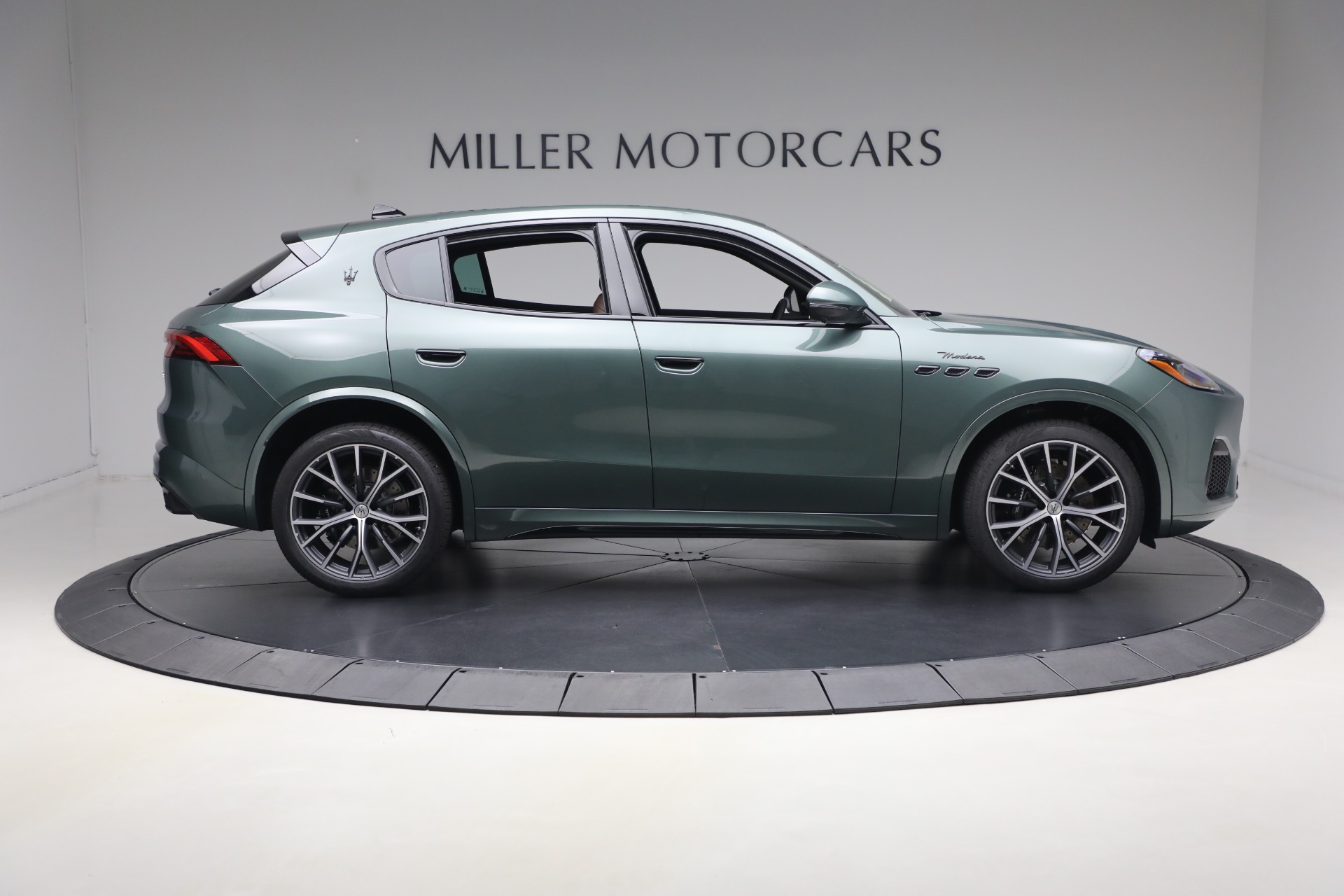 New-2026-Maserati-Grecale-Modena-V6