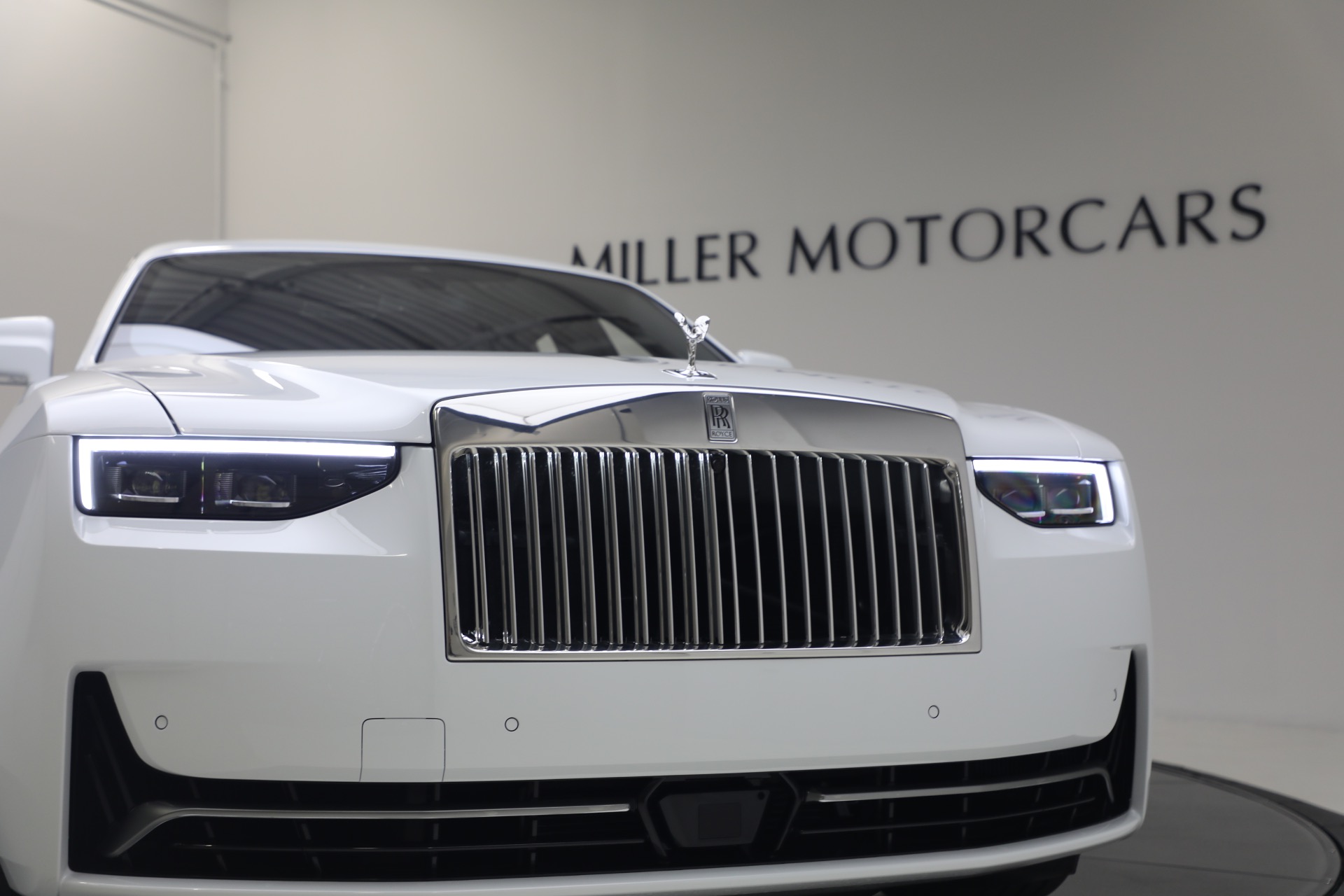 New-2027-Rolls-Royce-Ghost