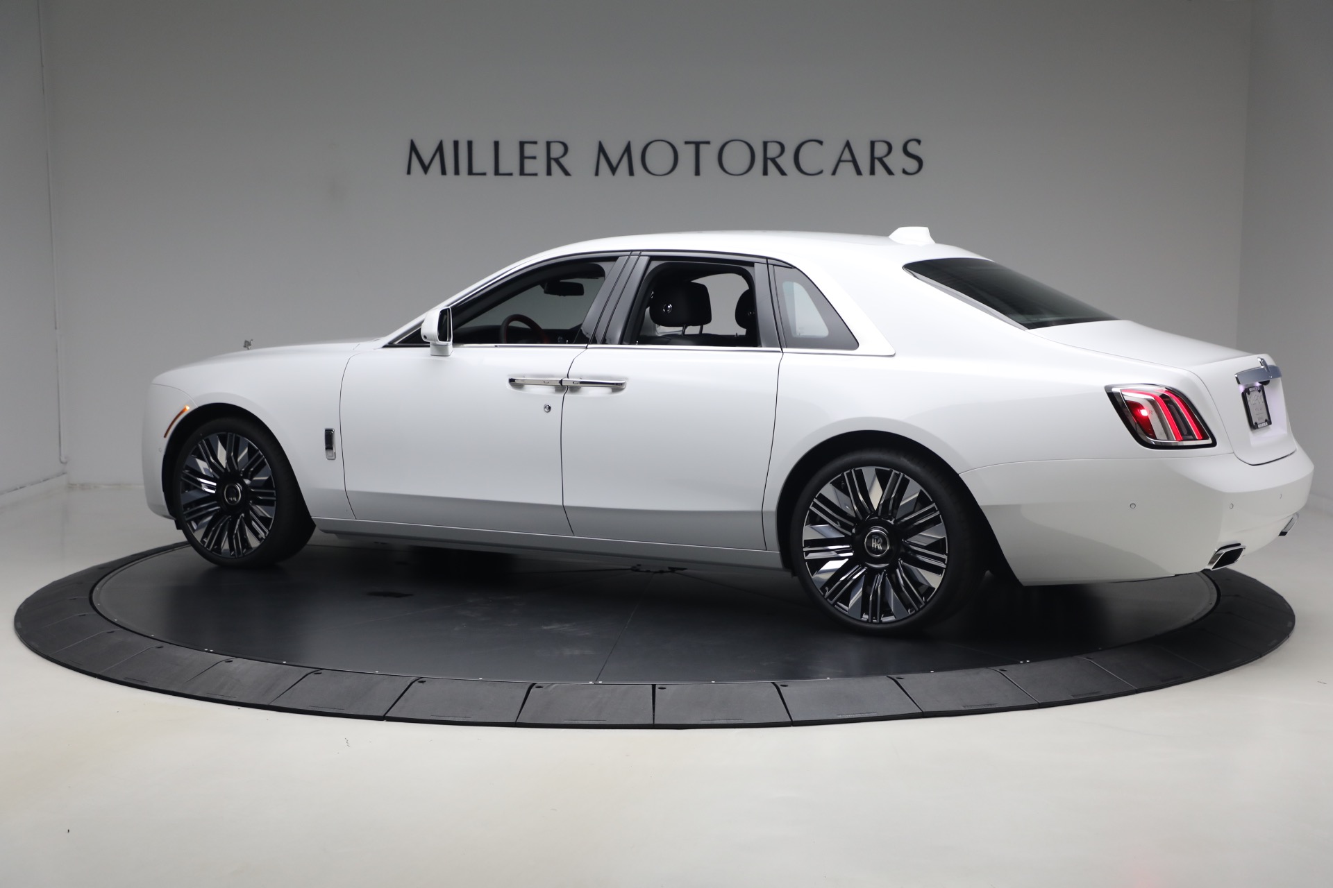 New-2027-Rolls-Royce-Ghost