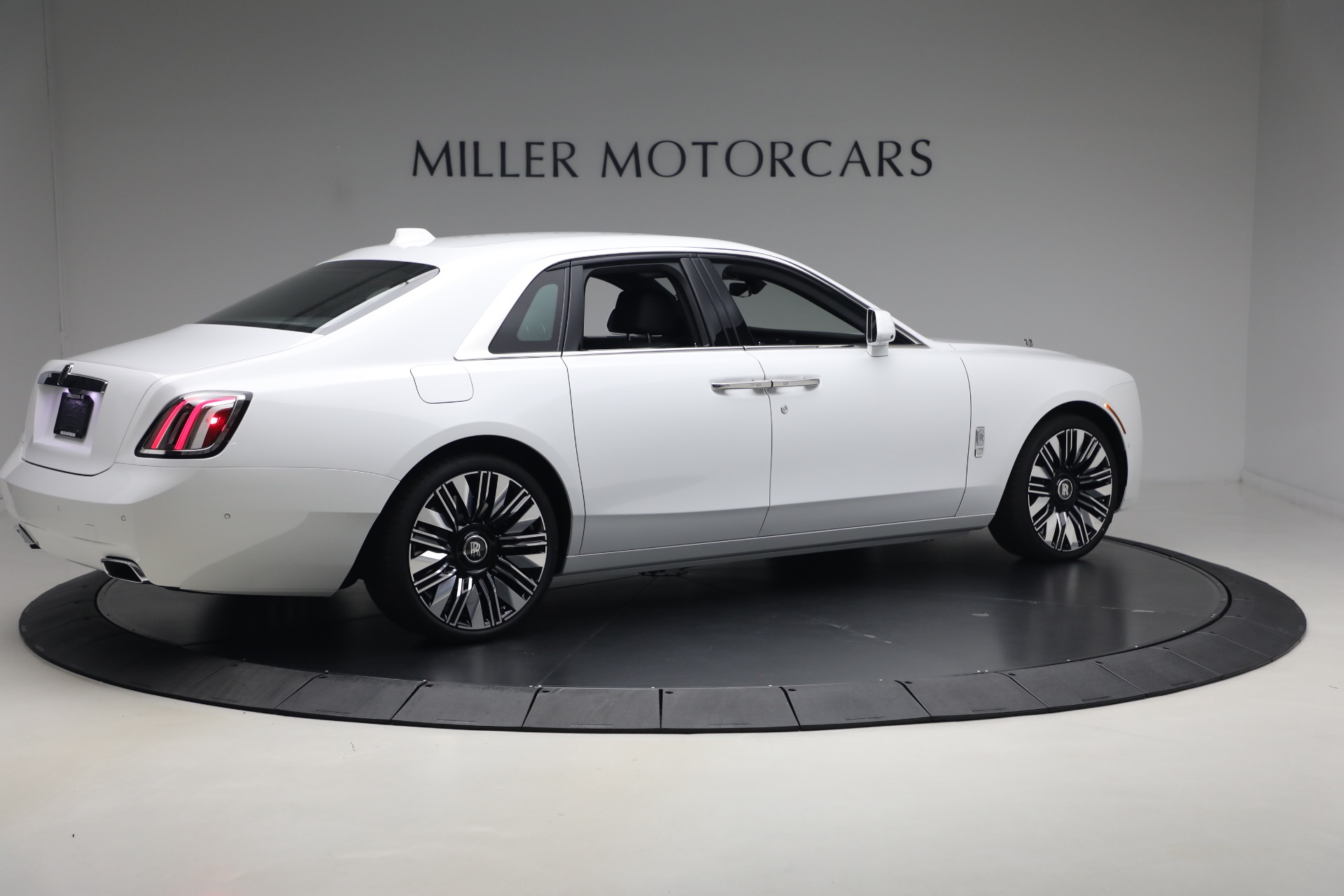 New-2027-Rolls-Royce-Ghost
