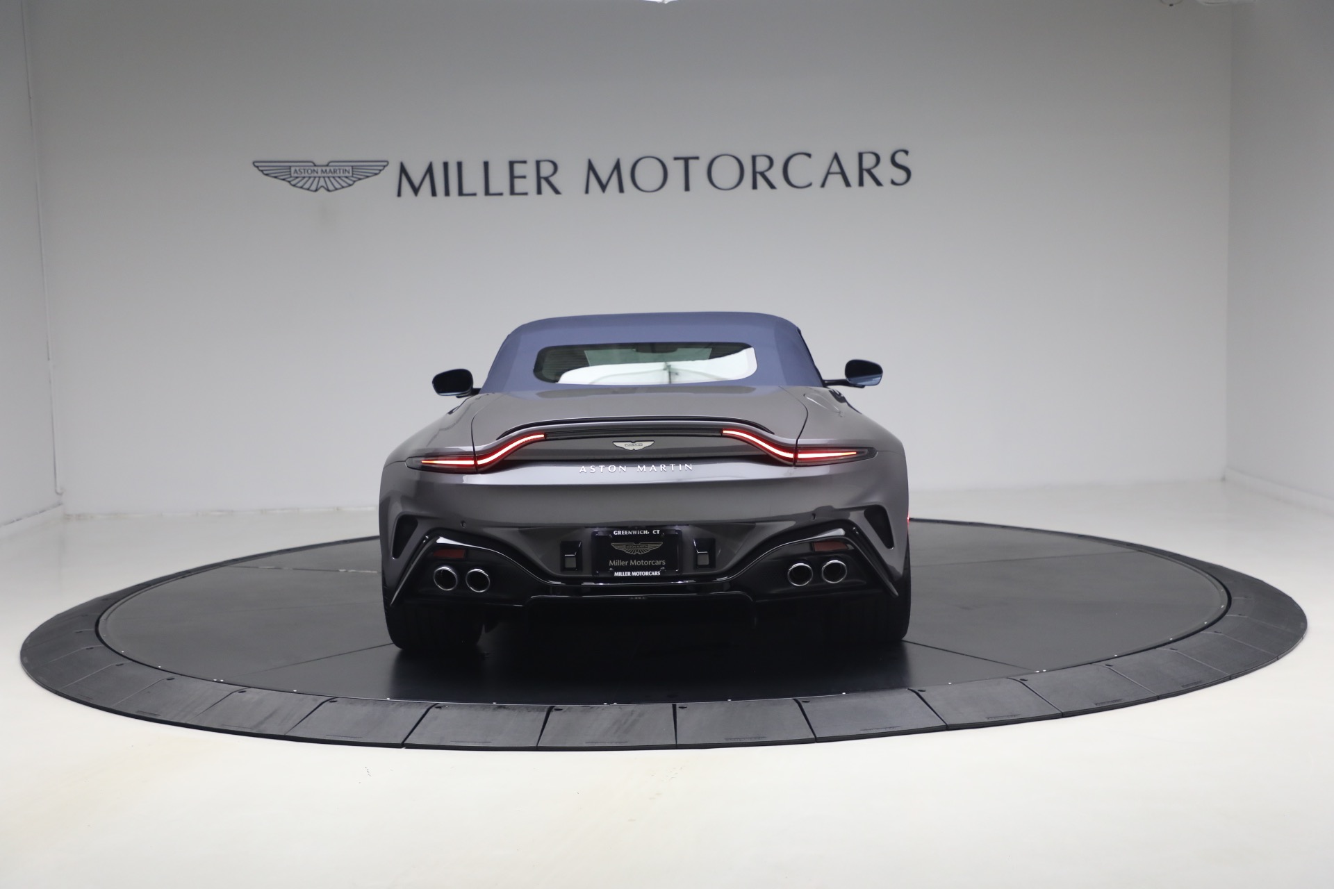 New-2026-Aston-Martin-Vantage-S-Roadster