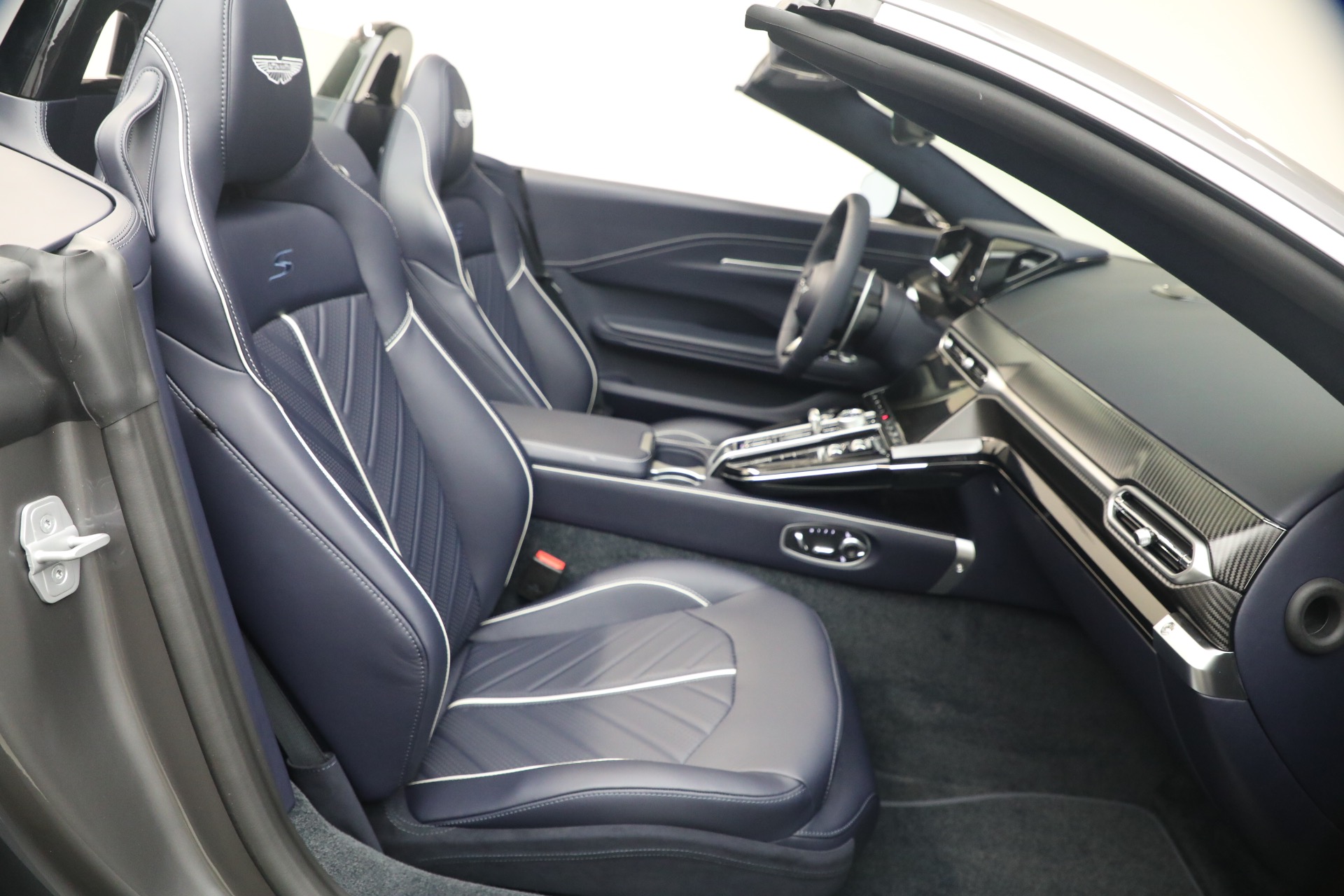 New-2026-Aston-Martin-Vantage-S-Roadster