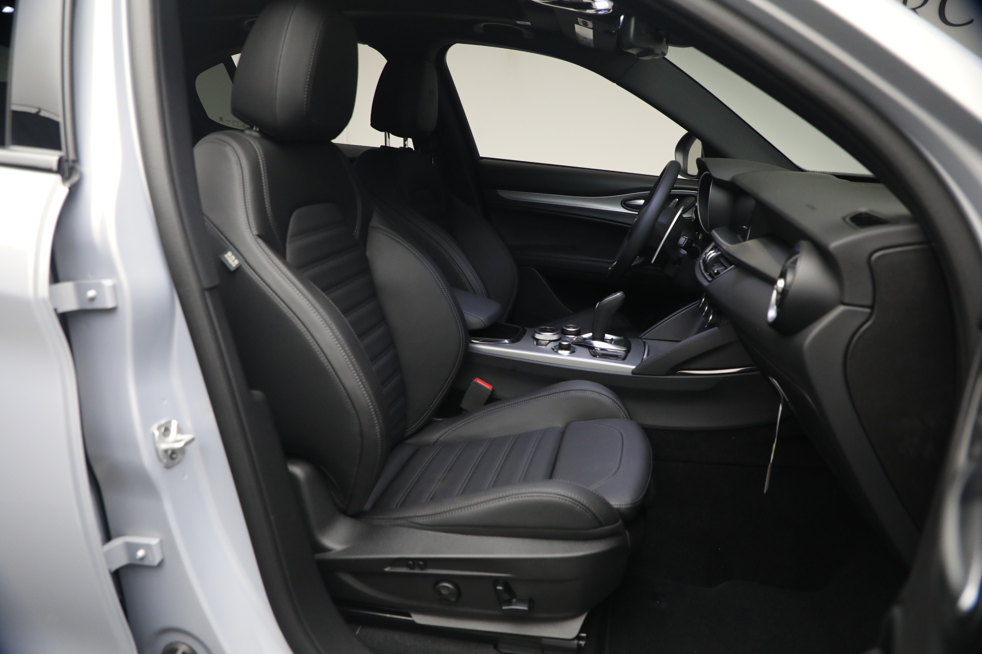 New-2026-Alfa-Romeo-Stelvio-Veloce