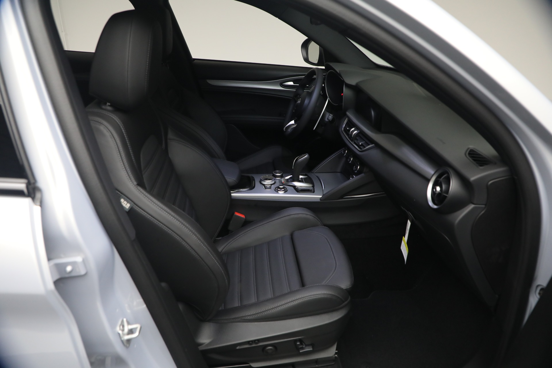 New-2026-Alfa-Romeo-Stelvio-Veloce